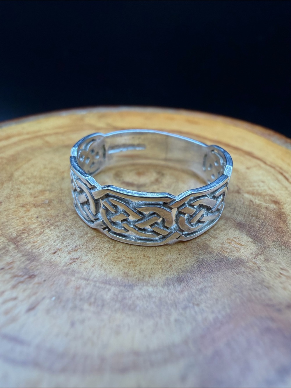 2.5g Size 8 - Sterling Silver Celtic Knot Openwork Women's Ring
